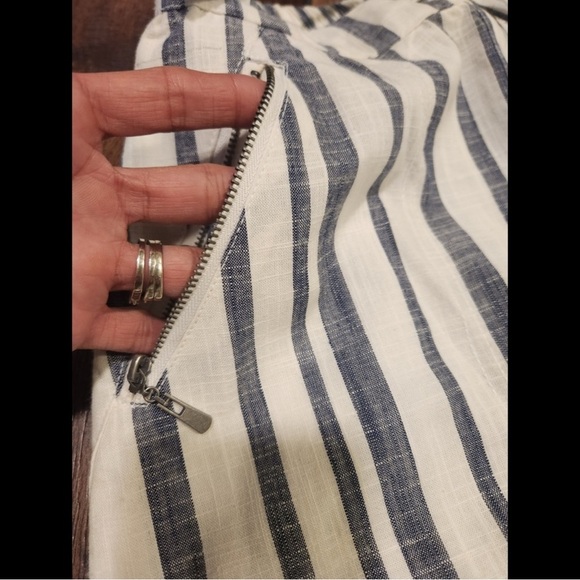 Elegant Striped Joggers for Women<<<<<<136>>>>> - Picture 4 of 8